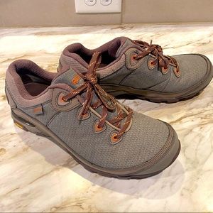 Ahnu Teva women’s hiking shoes, size 10, grey ish purple. Vibram soles